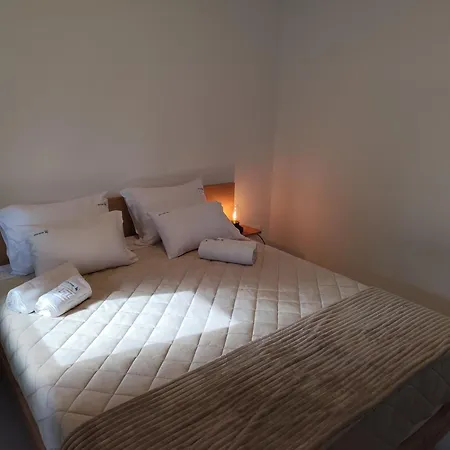 Plava Zlatar * Brdo